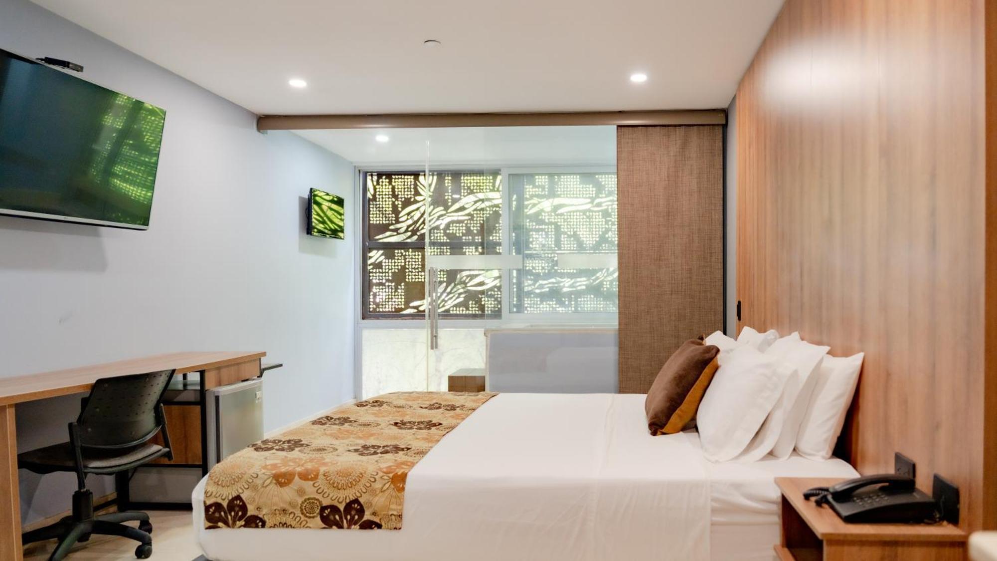 Hotel Madeiro Medellin Ngoại thất bức ảnh