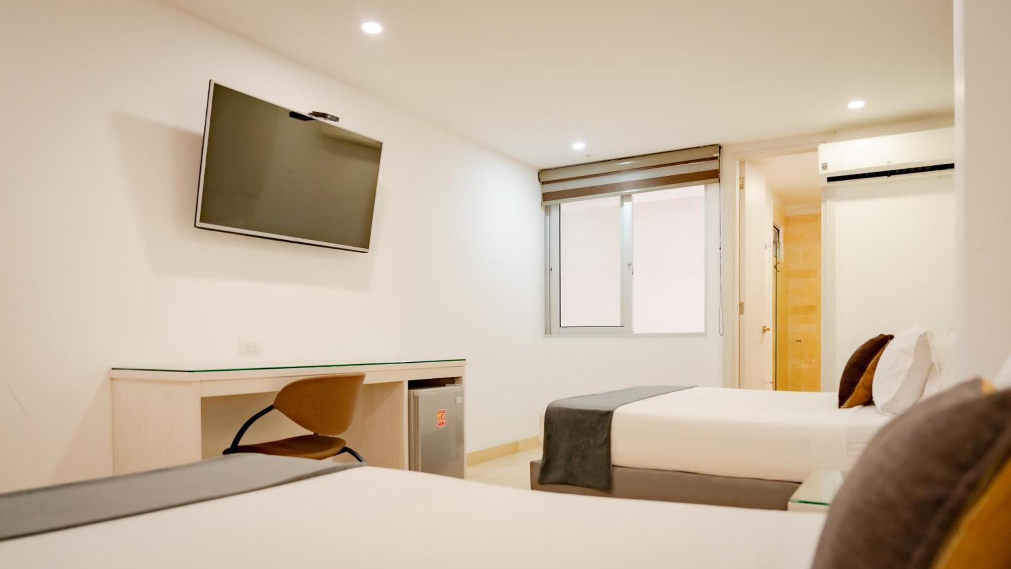 Hotel Madeiro Medellin Ngoại thất bức ảnh